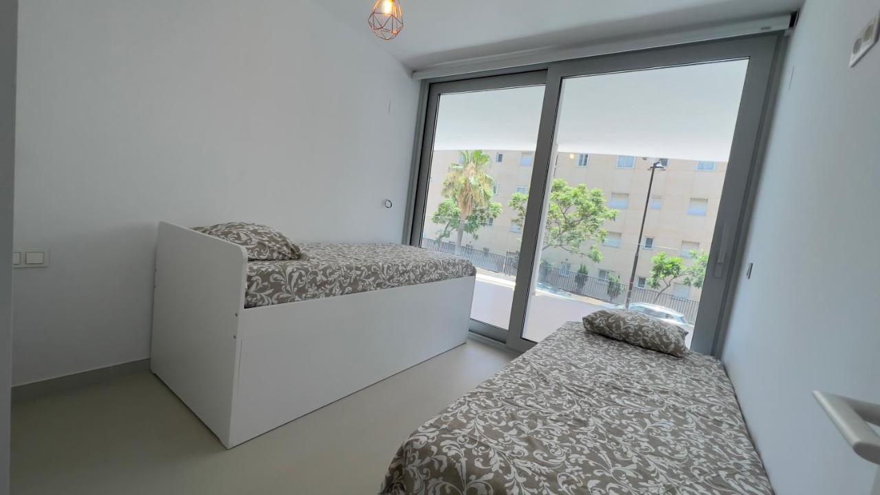 2Bedroom Beach Front Unit Wave Collection Фуенхірола Екстер'єр фото